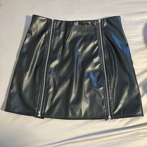 Black Faux Leather Skirt with Zipper Detail